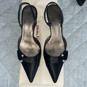 Vintage Ladies Ferragamo Kitten Heels